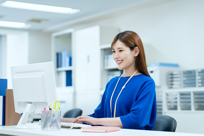 バックオフィス